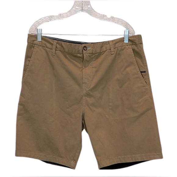 VISSLA Men's Tan Shorts eco 18” walk shorts - Picture 2 of 6